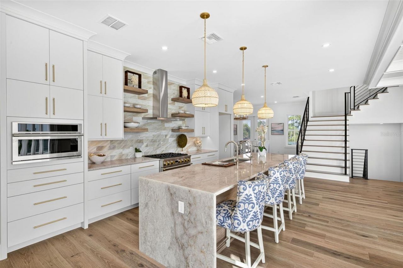 2050 Hawaii Avenue Ne, Saint Petersburg, FL 33703 Photo