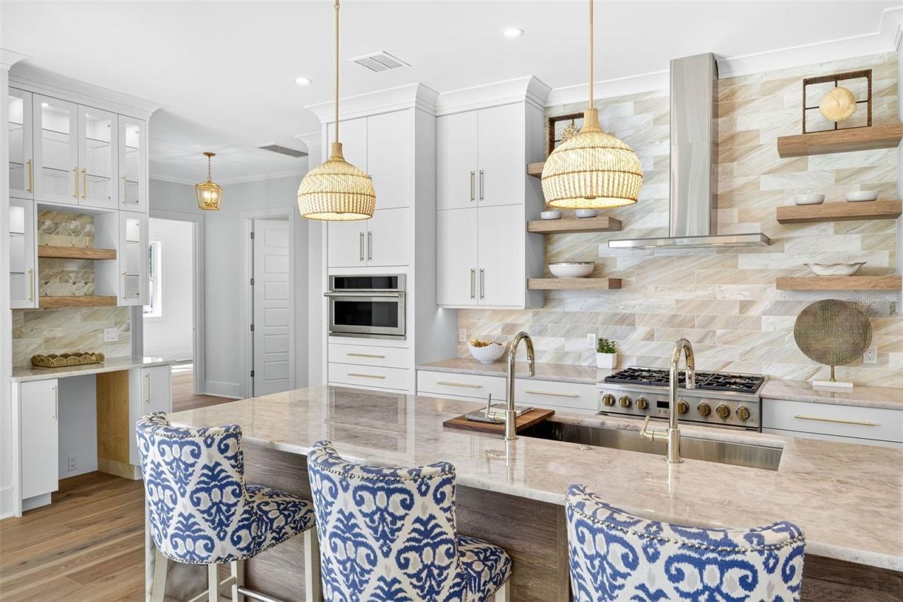 2050 Hawaii Avenue Ne, Saint Petersburg, FL 33703 Photo