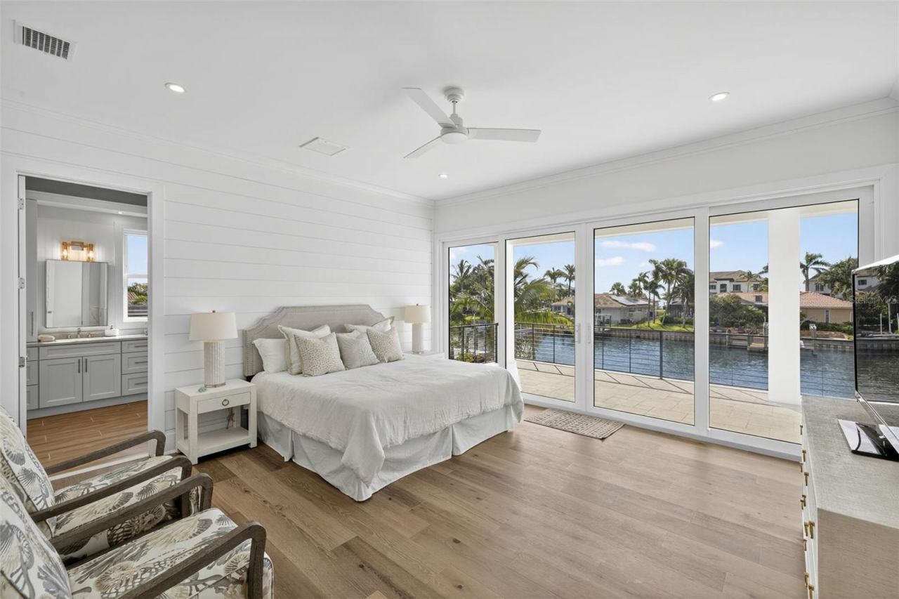 2050 Hawaii Avenue Ne, Saint Petersburg, FL 33703 Photo