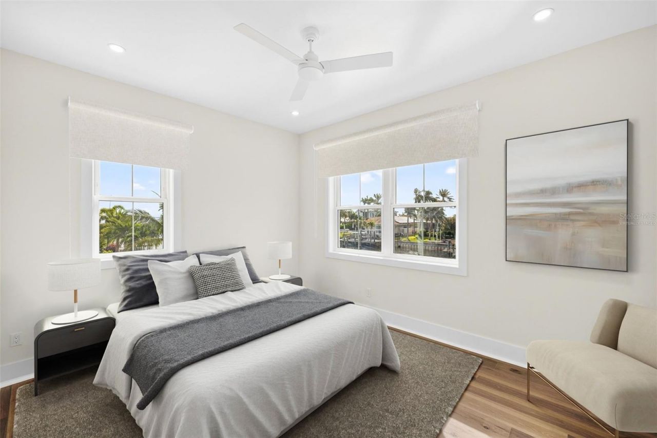 2050 Hawaii Avenue Ne, Saint Petersburg, FL 33703 Photo