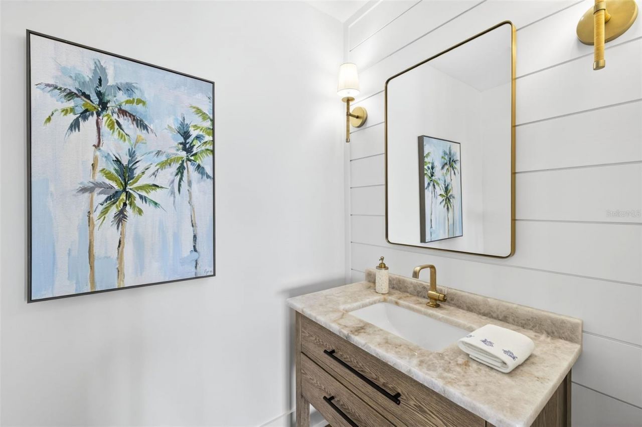 2050 Hawaii Avenue Ne, Saint Petersburg, FL 33703 Photo