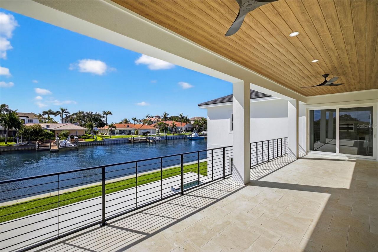 2050 Hawaii Avenue Ne, Saint Petersburg, FL 33703 Photo