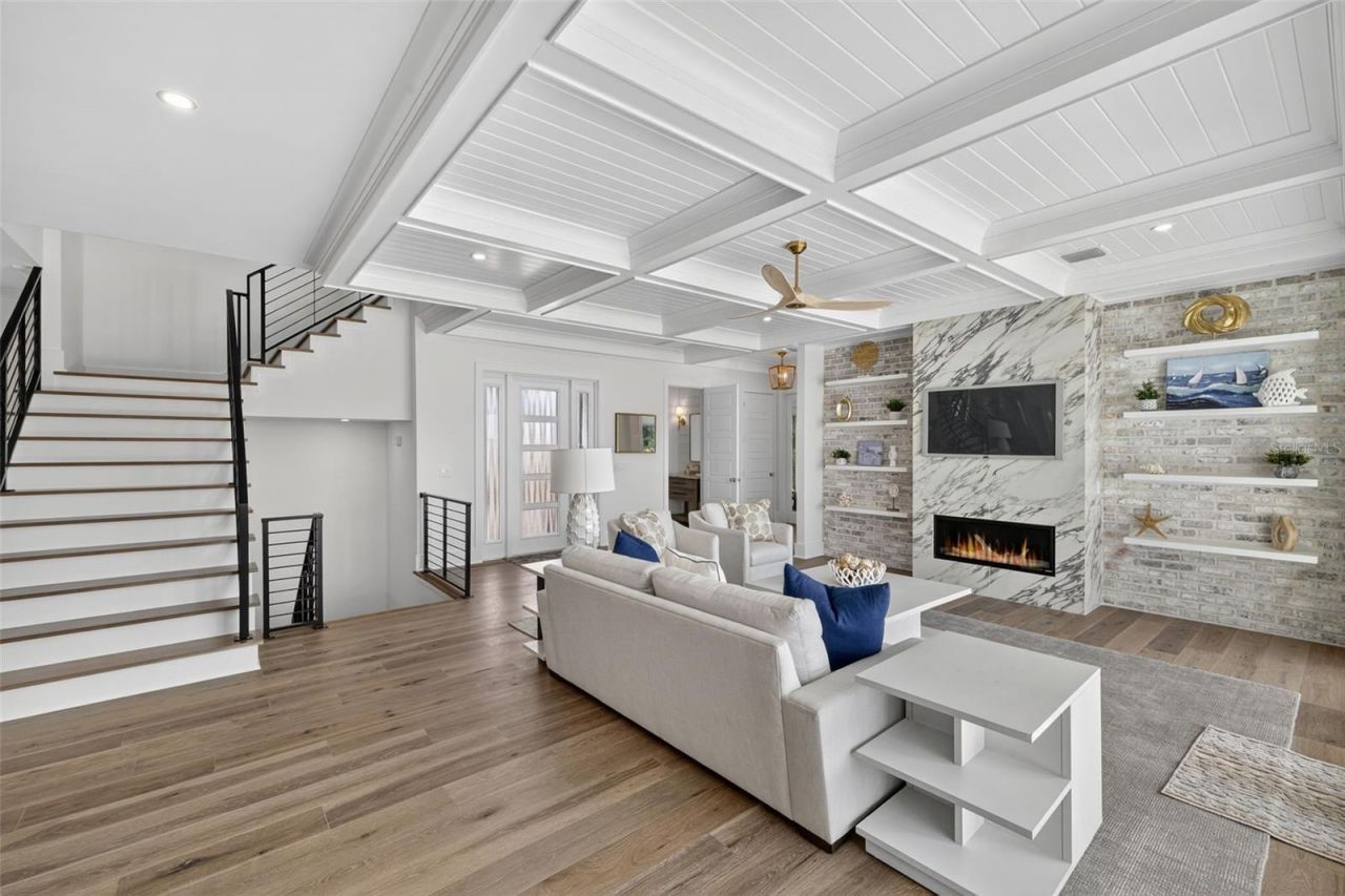 2050 Hawaii Avenue Ne, Saint Petersburg, FL 33703 Photo