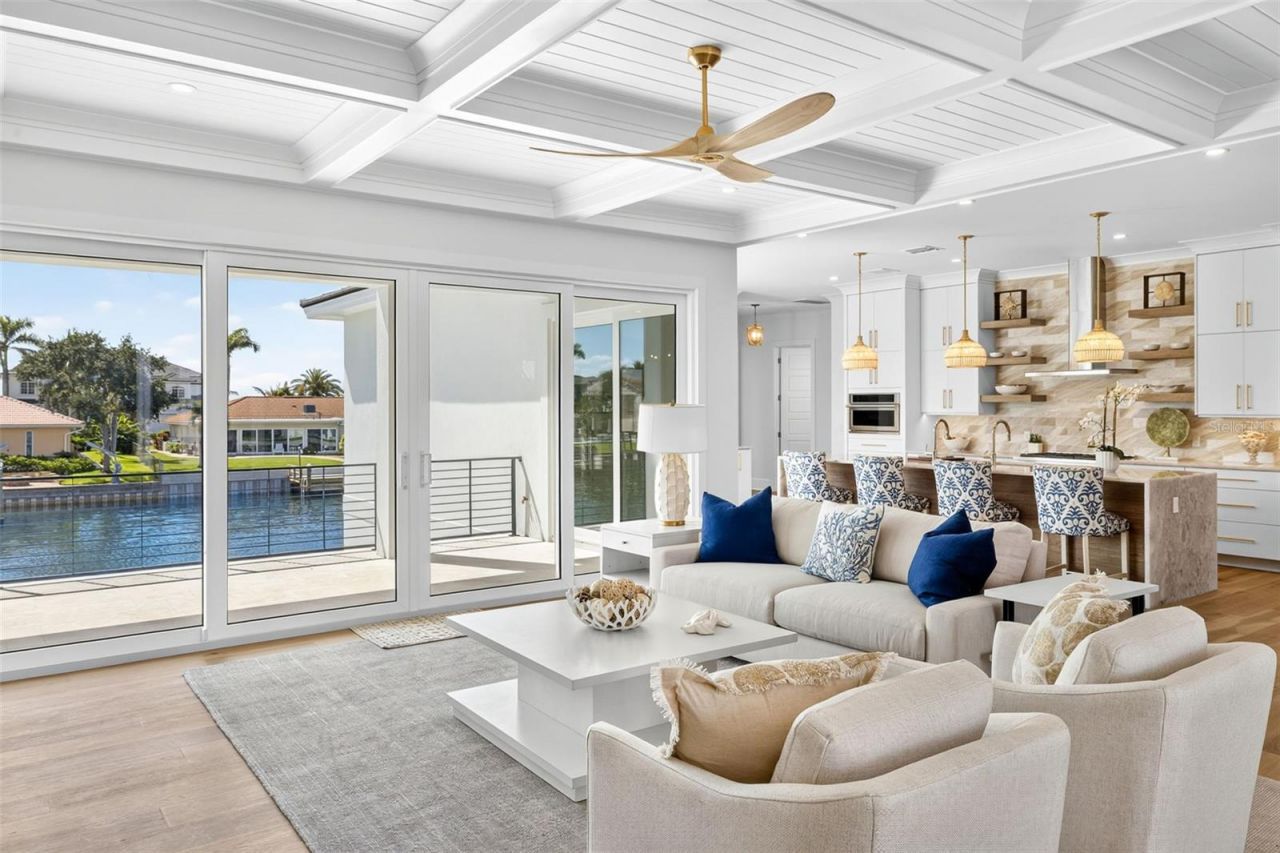 2050 Hawaii Avenue Ne, Saint Petersburg, FL 33703 Photo