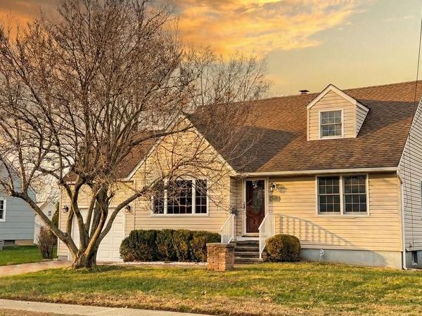 26 DOREEN ROAD, HAMILTON, NJ 08690