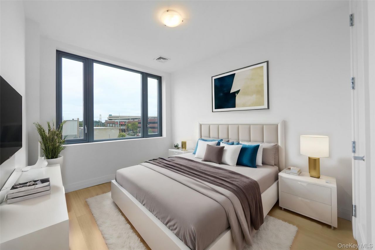 701 Ridge Hill, Unit 11L, Yonkers, NY 10710 Main Photo