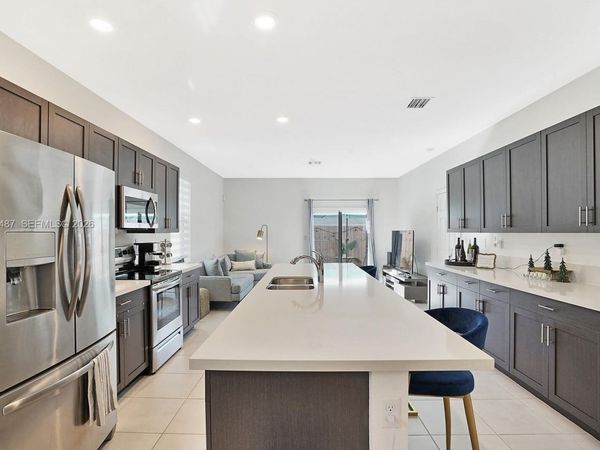 1526 SW 29th St, Fort Lauderdale, FL 33315