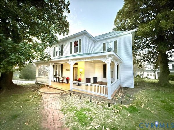 400 W Carolina Avenue, Crewe, VA 23930