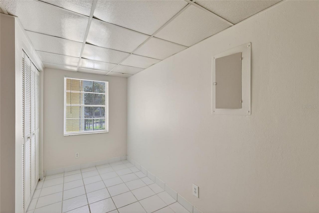 7880 Palm Aire Lane, Unit 205, Sarasota, FL 34243 Photo