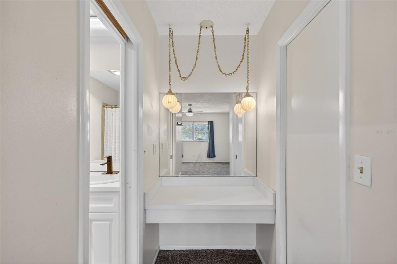 7880 Palm Aire Lane, Unit 205, Sarasota, FL 34243 Photo