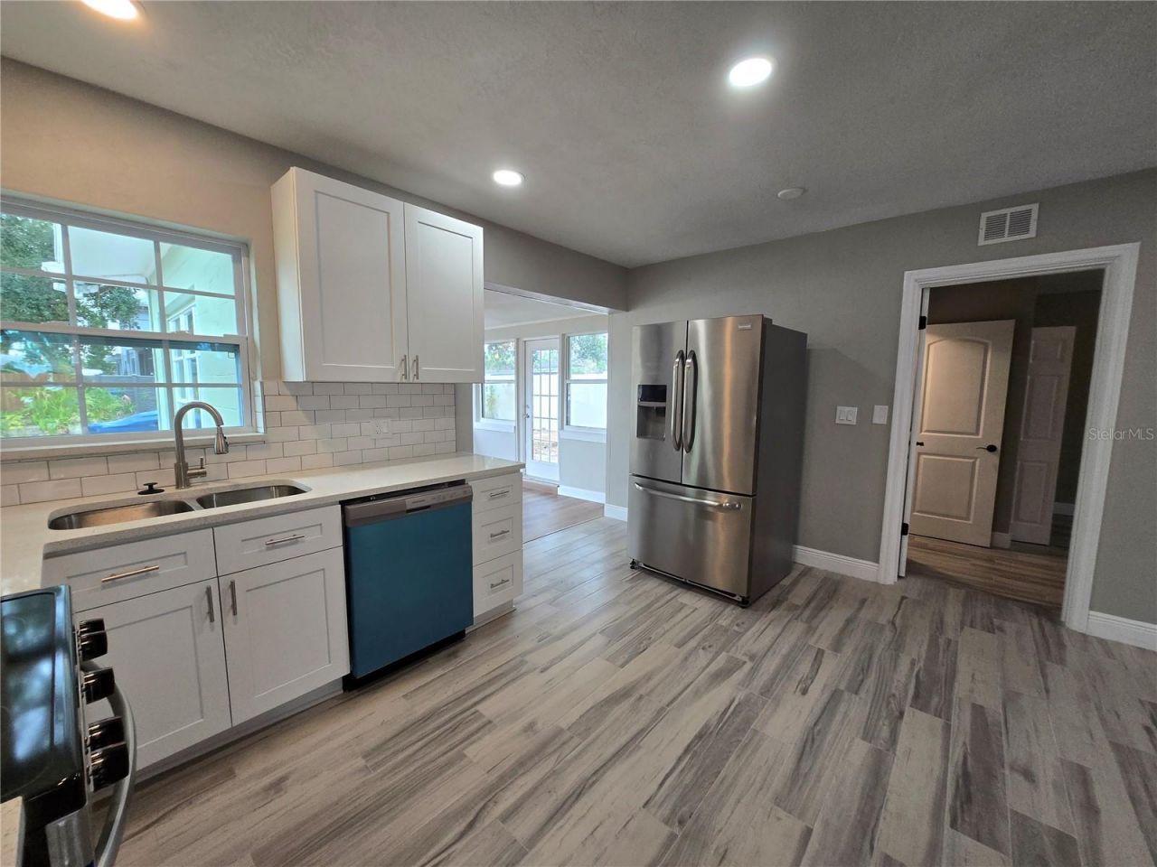 782 75th Avenue N, Saint Petersburg, FL 33702 Photo