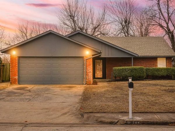 744 Mabel C Fry Boulevard, Yukon, OK 73099