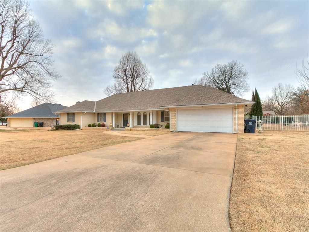 113 W Ranchwood Court Oklahoma City, OK 
