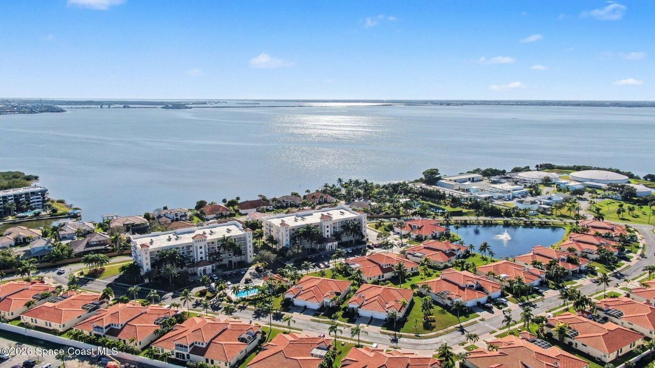 564 Casa Bella Drive, Unit 1601, Cape Canaveral, FL 32920 Photo