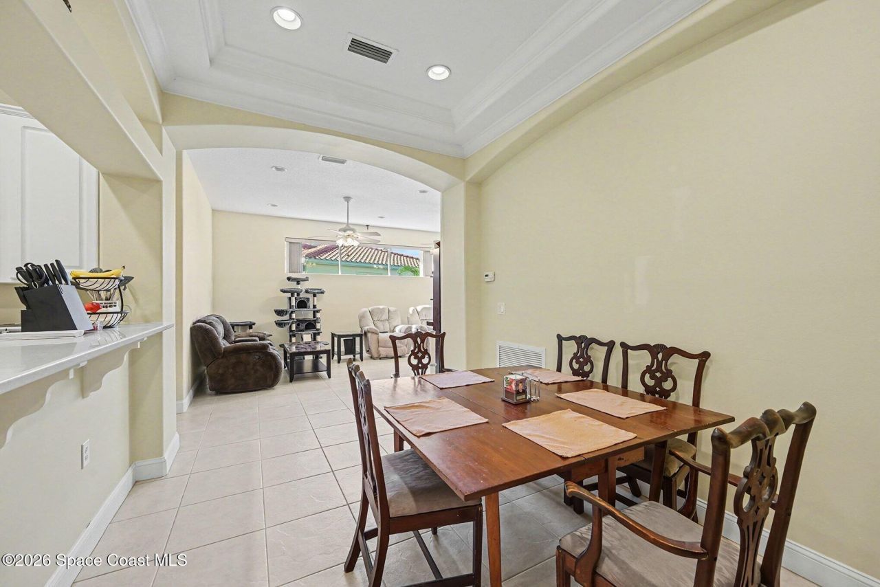 564 Casa Bella Drive, Unit 1601, Cape Canaveral, FL 32920 Photo