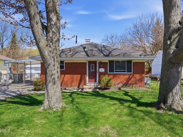 1004 Birch Avenue, Maumee, OH 43537