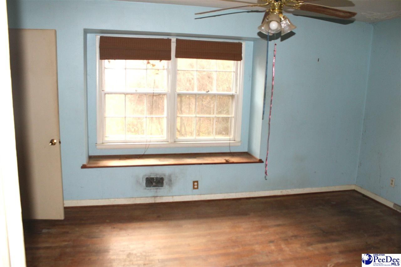 12 Bayswater Rd. Photo 15