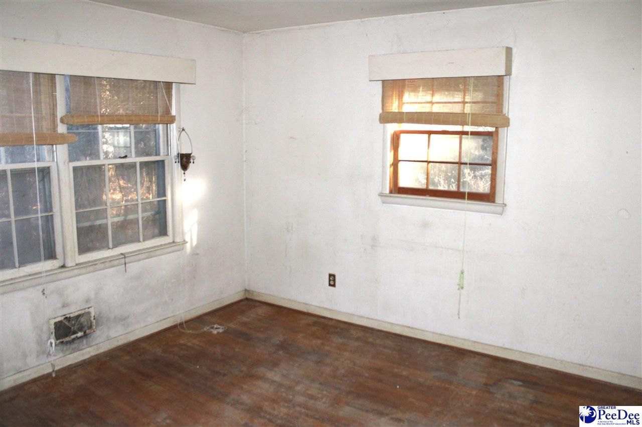 12 Bayswater Rd. Photo 17