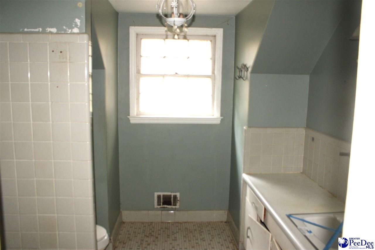 12 Bayswater Rd. Photo 19