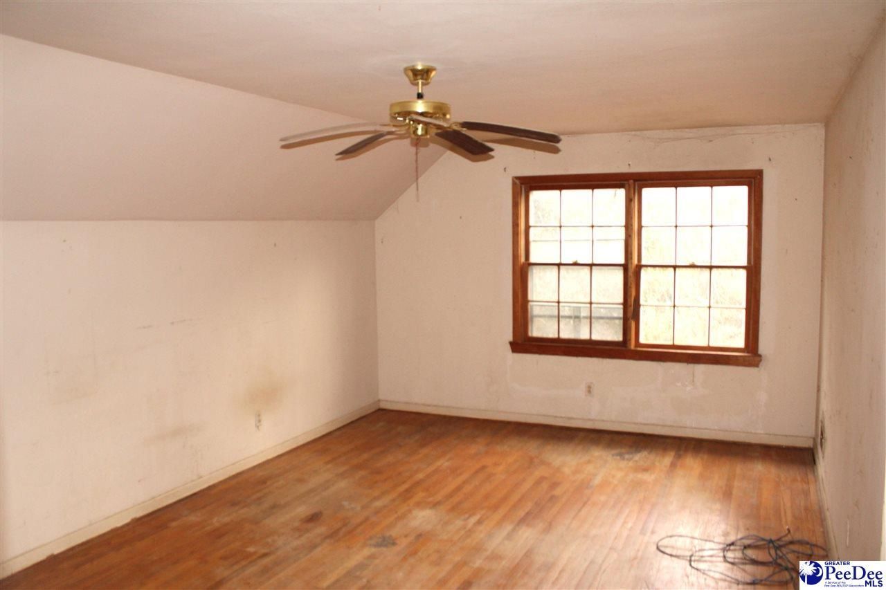 12 Bayswater Rd. Photo 20