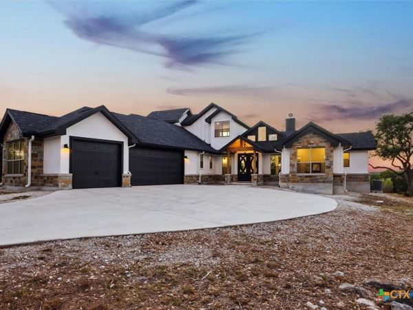 134 Flanders, Fischer, TX 78623