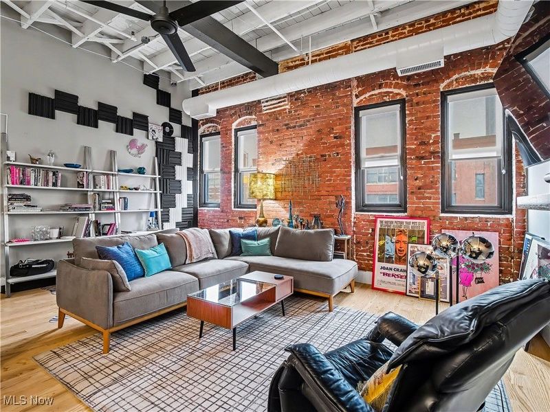 1133 W 9th Street, Unit 405, Cleveland, OH 44113 Photo 10