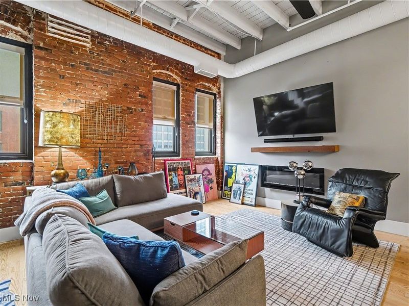 1133 W 9th Street, Unit 405, Cleveland, OH 44113 Photo 8