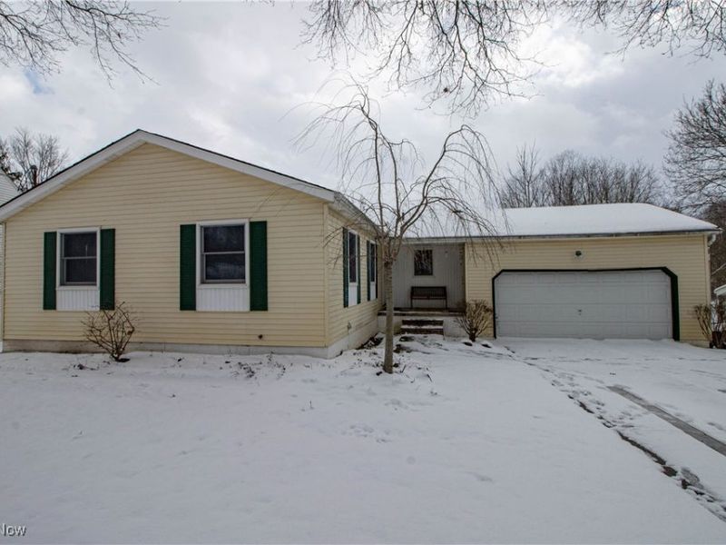 40 Squires Court, Medina, OH 44256 Photo 3