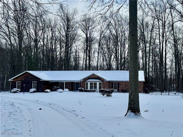 37505 Flint Ridge Drive, Grafton, OH 44044