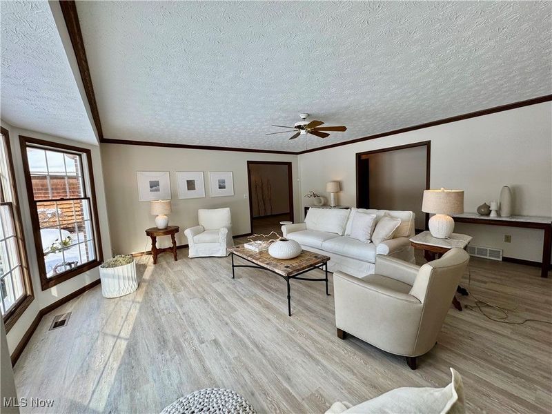 37505 Flint Ridge Drive, Grafton, OH 44044 Photo 10