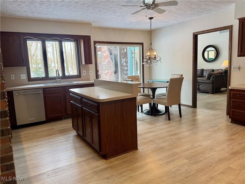 37505 Flint Ridge Drive, Grafton, OH 44044 Photo 13