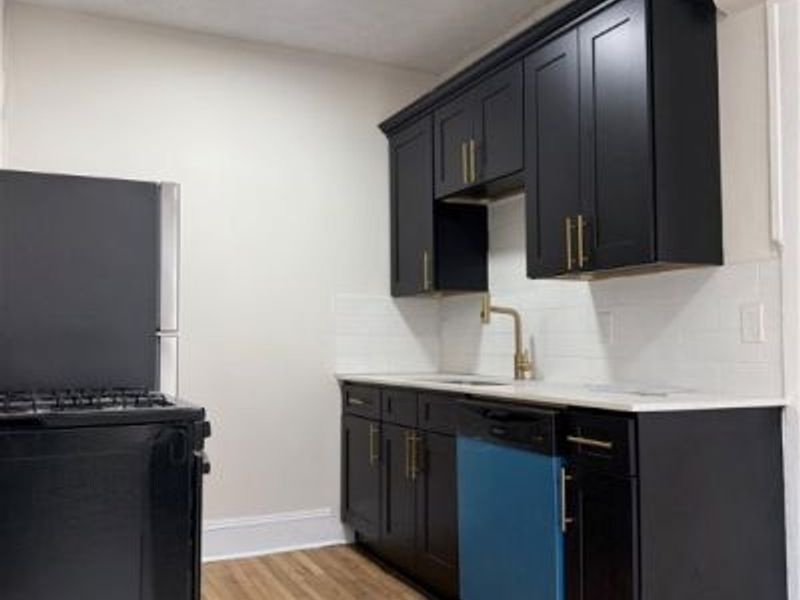 1369 W 112th Street, Cleveland, OH 44102 Photo 3