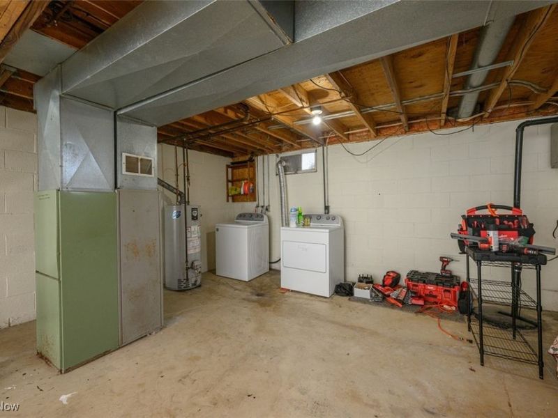 223 Berger Street N, East Canton, OH 44730 Photo 13