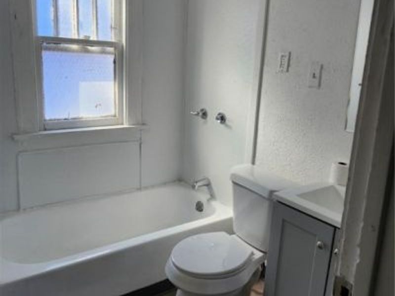 753 E 118th Street, Cleveland, OH 44108 Photo 7