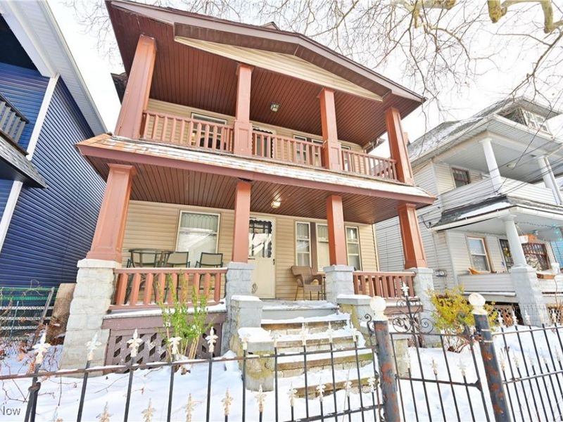 2589 W 10th Street, Cleveland, OH 44113 Photo 1