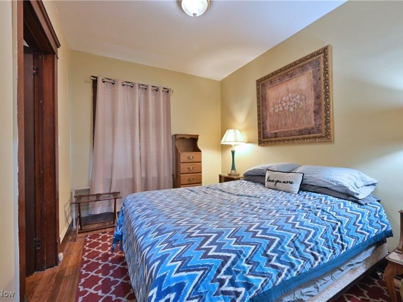 2589 W 10th Street, Cleveland, OH 44113 Photo 12