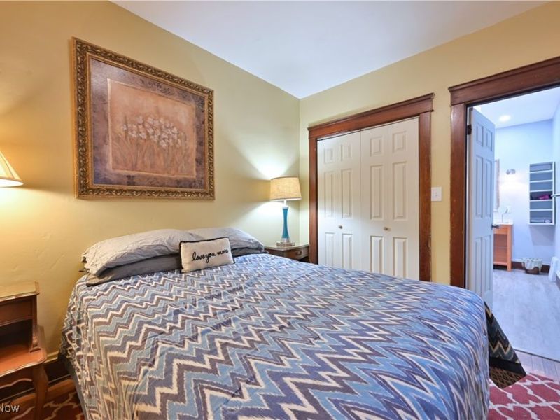 2589 W 10th Street, Cleveland, OH 44113 Photo 13