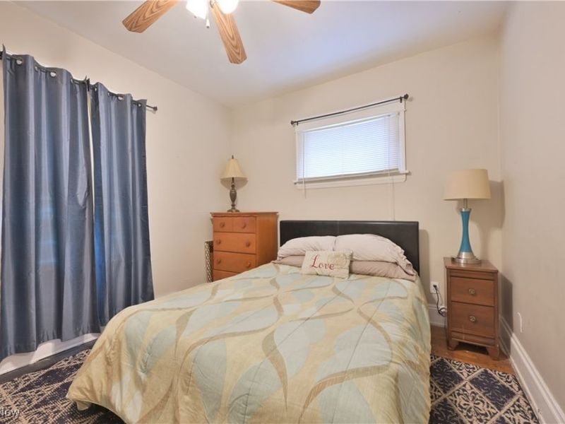 2589 W 10th Street, Cleveland, OH 44113 Photo 17