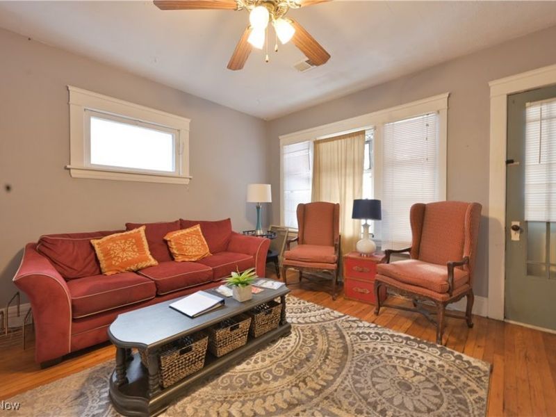 2589 W 10th Street, Cleveland, OH 44113 Photo 24