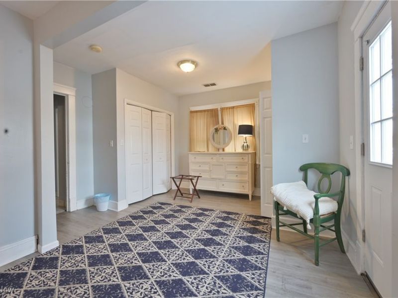 2589 W 10th Street, Cleveland, OH 44113 Photo 32