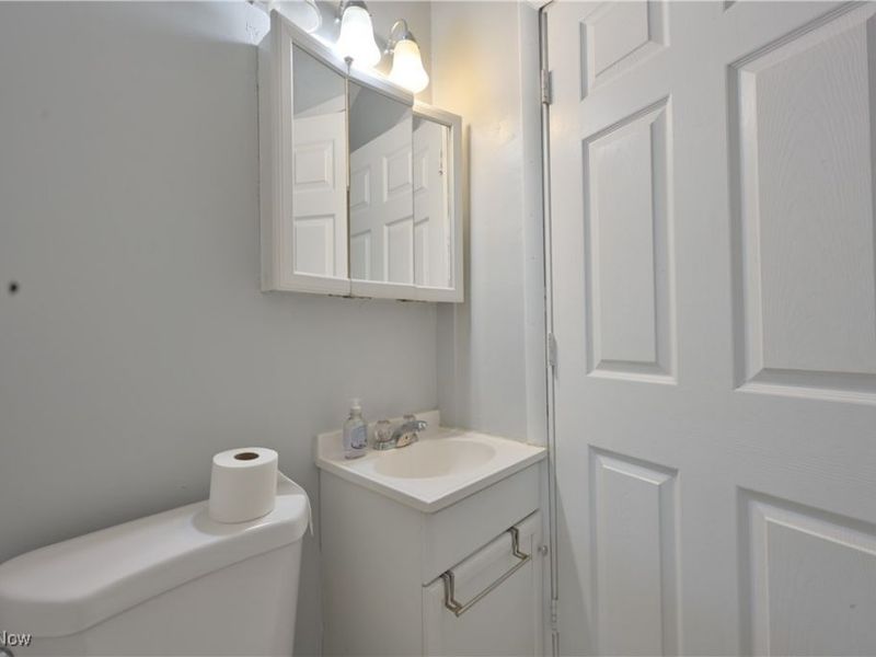 2589 W 10th Street, Cleveland, OH 44113 Photo 34