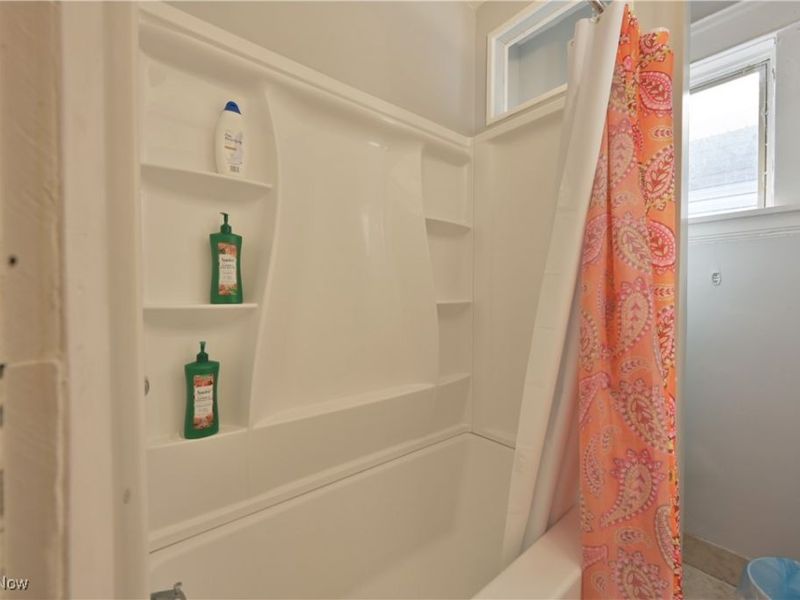 2589 W 10th Street, Cleveland, OH 44113 Photo 35