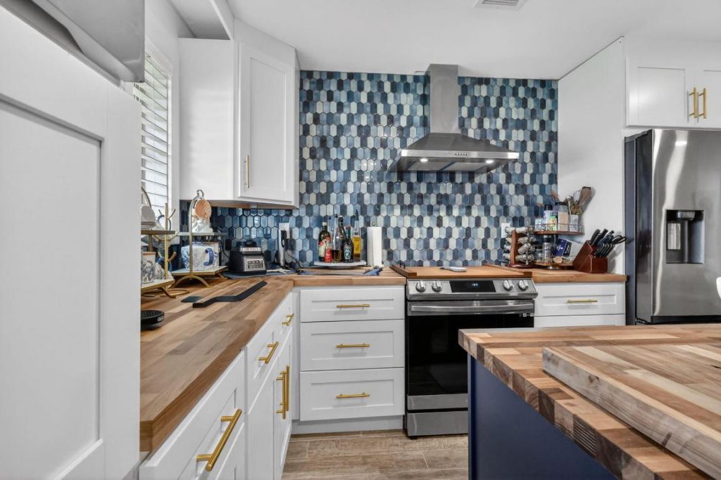 212 High Point Terrace W, Unit C, Delray Beach, FL 33445 Photo