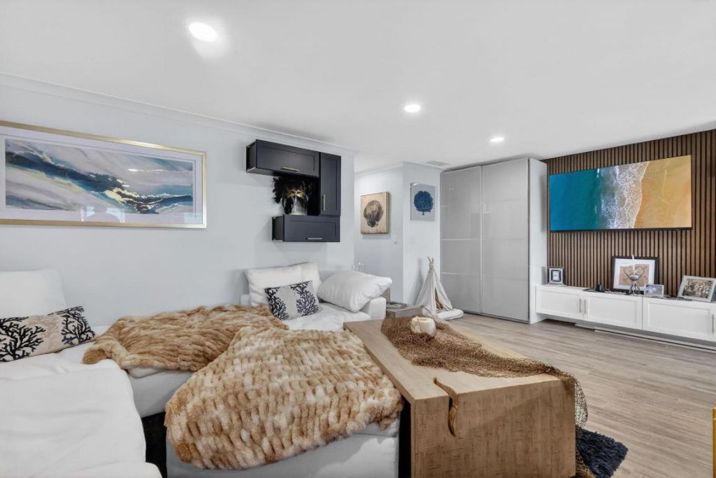 212 High Point Terrace W, Unit C, Delray Beach, FL 33445 Photo