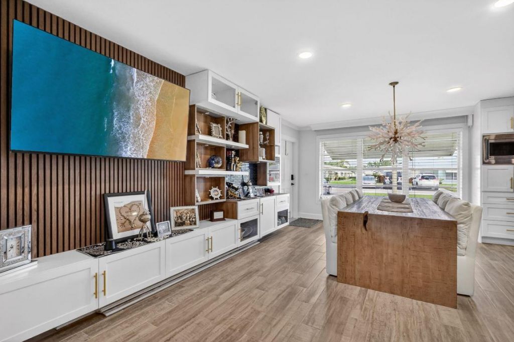 212 High Point Terrace W, Unit C, Delray Beach, FL 33445 Photo