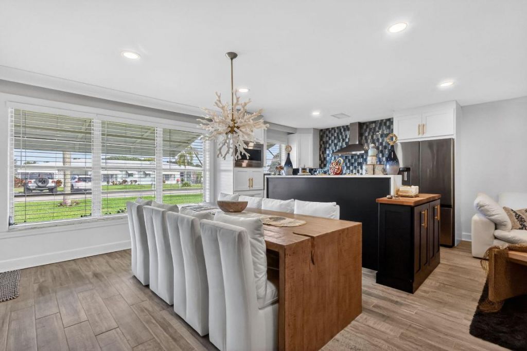 212 High Point Terrace W, Unit C, Delray Beach, FL 33445 Photo