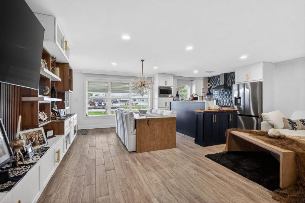 212 High Point Terrace W, Unit C, Delray Beach, FL 33445 Photo