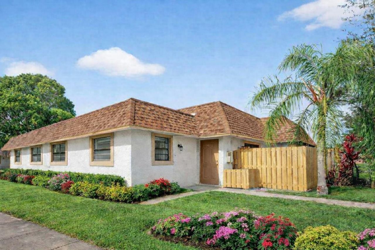 9424 NW 49th Place, Unit 13c, Sunrise, FL 33351 Photo