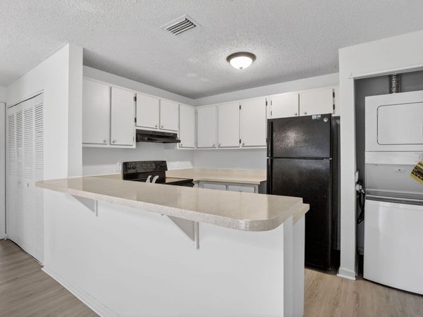 9424 NW 49th Place, Unit 13c, Sunrise, FL 33351