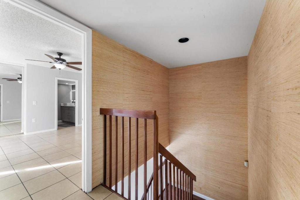 2410 24th Way, West Palm Beach, FL 33407 Photo